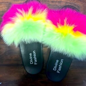 Re-colored furry sandals